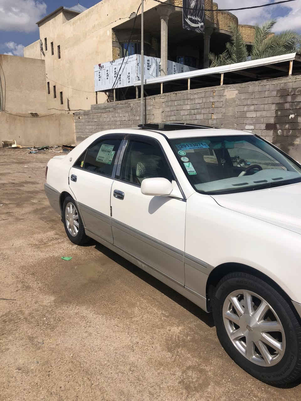 ملكه للبيع موديل 2001كفاله من الضربه والكص للاستفسار الاتصال على الرقم ***********
