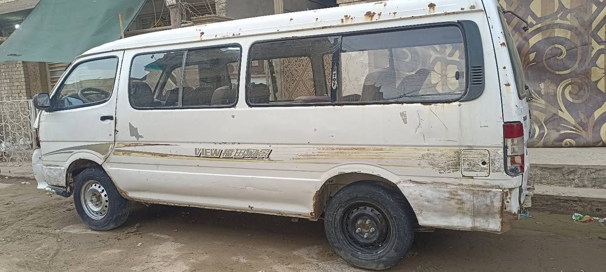 السلام عليكم،،
فتون موديل2009،، رقم ديالي، ،ألماني ماندل راعيها ابيع موصليه 
الكير والمحرك بحاله جيده،، 
السعر 23 ورقه وبيها مجال بسيط ،،
مكاني بغداد/ الأمين 
الاستفسار ع الرقم
***********
