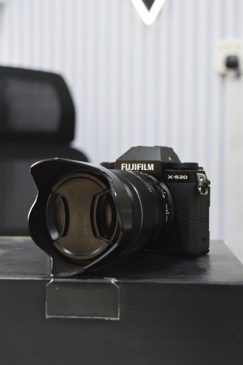 #daste_dw_مستعمل
——————————-
Fujifilm X-s20 lens 18-55 F2.8 -4  R LM OIS
Clean 95%
Shutter 15K


**إذا كنت صاحب هذا الإعلان وتريد حذفه لأي سبب، رجاءا أرسل رسالة إلى الدعم الفني**