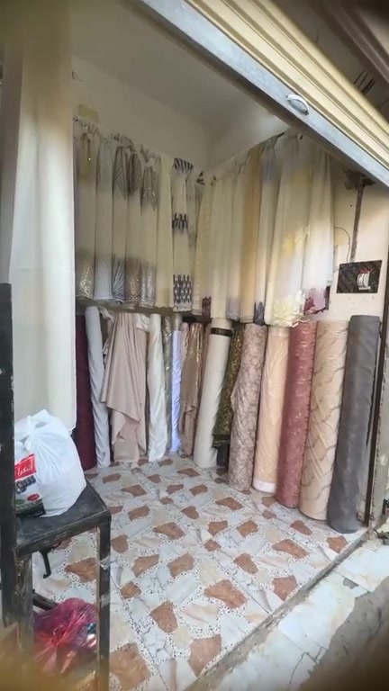 بمناسبة قرب عيد الأضحى المبارك خصم اكثر من خمسين بالمئة تريد قماش تريد خياطة اهلا وسهلا واتس فقط ***********
