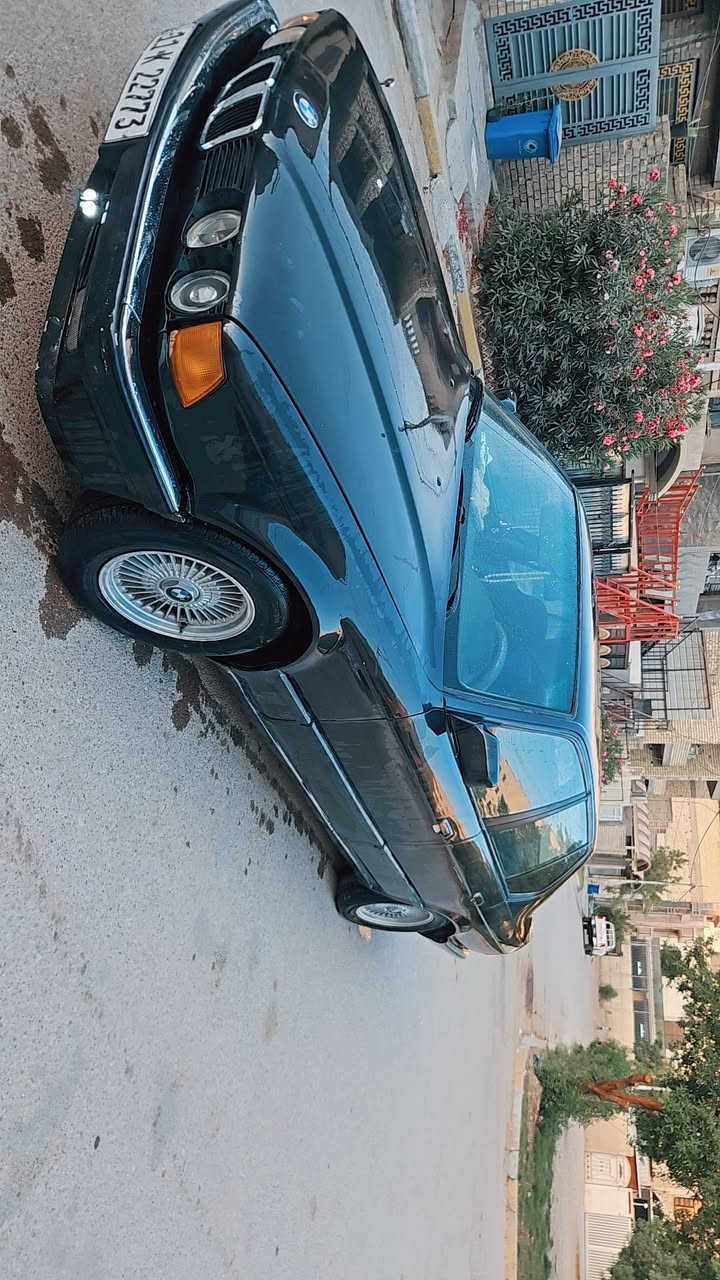 موديل ٩١
تبريد ثلج
ويل شعاع من تخم تاير جديد
مصبوغه جماليه بيه شخوط بصيطه
كلهة شغاله السعر ٥٢
***********
