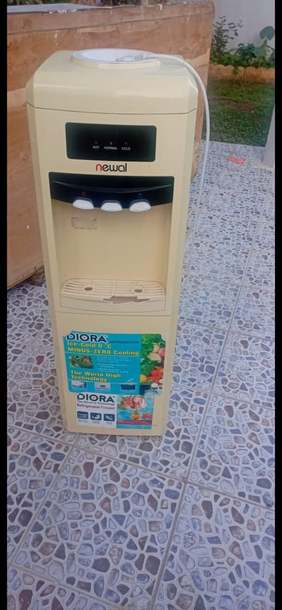 سلام عليكم ///////// اغراض مستعمله للبيع////////////////////مجمده مابي عيب(((((150 الف))))))
طباخ ((((150 الف))))))))
براد(((((50 الف)))))))﴾))
ميز طعام و اثنين كراسي(((((((( 50 الف
تخم قنفات 5 قطع 10 مقاعد((((((((( 200 الف
براد لون رصاصي((((((﴿((((130 الف
***********
***********
