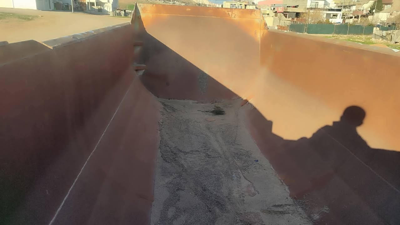 للبیع بدی اکتروز  بلادی  زرعە 18 متر
طول 5 متر 75 سم 

سعر 50ورقە بها مجال 

***********

***********

بۆدی ئەکترۆز بیلادی درێژی 5 متر و 75 سم

سعری 50 ورەقەو مەعامەلە
