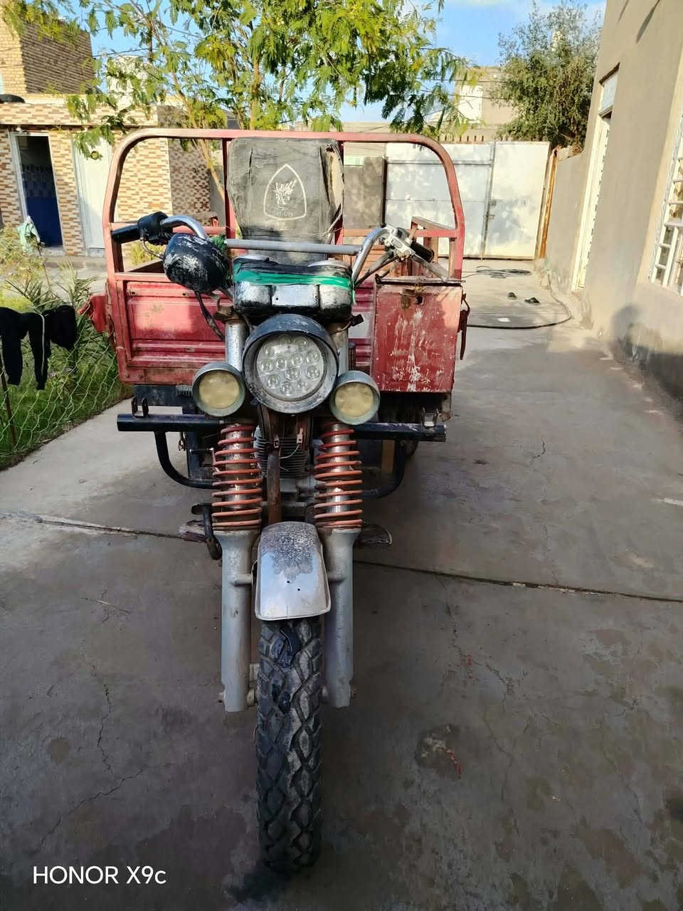 سلام عليكم ستوته للبيع مكلف بنشر 
اتصلل ع رقم 0783 340 7691 مامتواجد خاص
