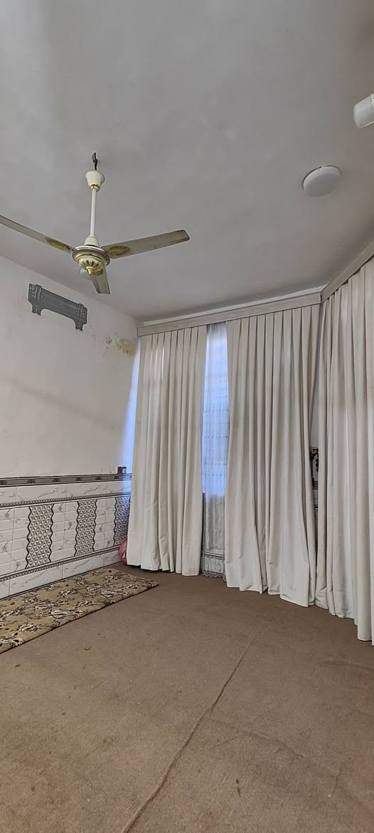 ياالله بيت مساحه 100متر طابوزراعي سند 25بناء طابوق والسقف كونكريت
يحتوي على غرف وستقبال ومطبخ وصاله وصحيات داخليه وخارجيه العنوان طوريج حي المستقبل خدمات كامله 

معروض لدى مكتب بيروت للعقار الكائن في طوريج حي الجمعيه 

الستفسار ***********++***********
