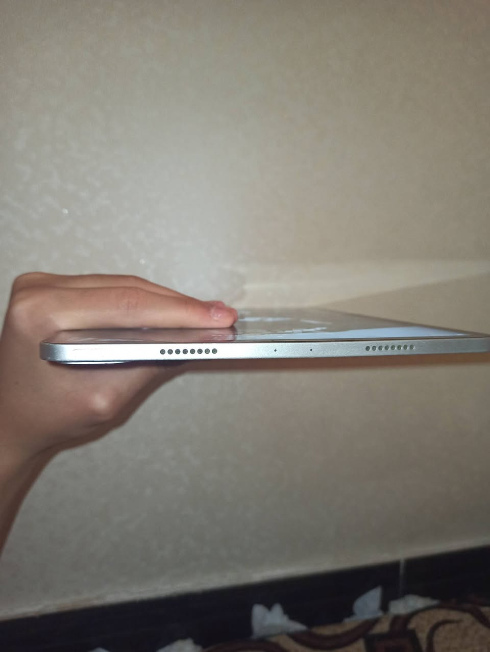 ايباد M2 2023 جيل رابع
كامل ملحقاته 
نضافه مثل متشوف صور 95
بطاريه 🔋87
مداخل صيانه ابد 
ايباد ممتعوب 
سعر💵690
رقمي ***********
