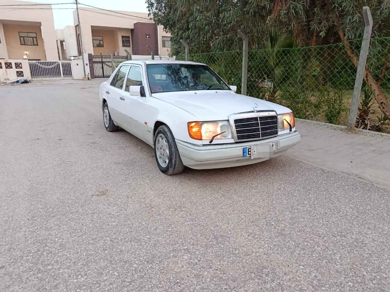 سلام عليكم للبيع مارسدس دب E300 رقم بغداد تحويل ثاني يوم كير محرك جدد حدادية خير من الله كهربايات كلهة شغالة قواعد الدبلات سليمات غرفتهة كلش نضيفة كشنات مخمل جدد السعر 43 وبيهة مجال رقم المبايل ***********
