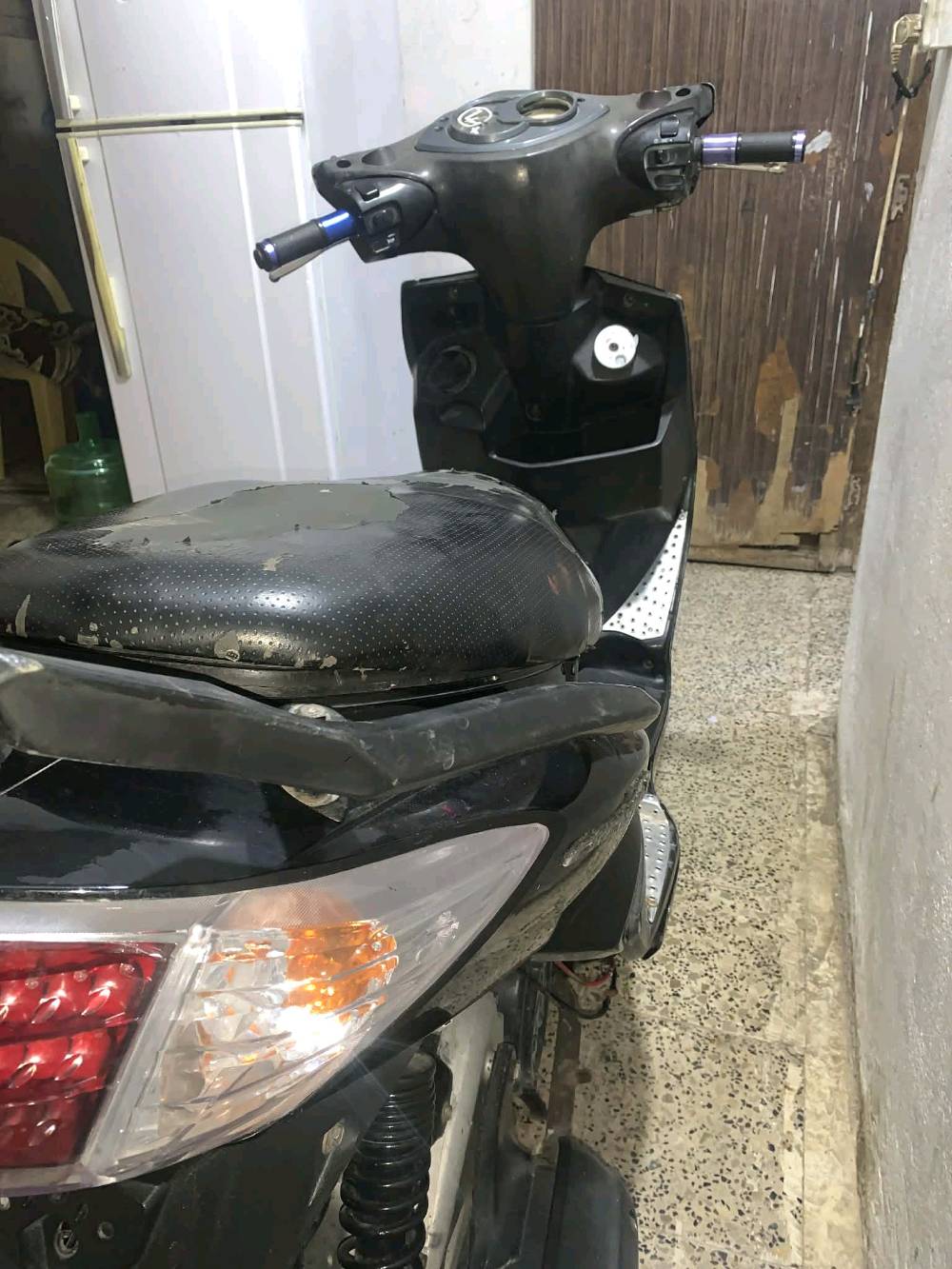 سكنس فحل نوزل دراجه نكره كهربائيات كامله عوزها نواقص خفيفه وترتيب مكان الزعفرانيه السعر 600 وبيها مجال الطيب
الرقم***********