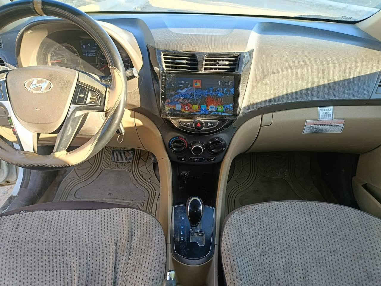 السلام عليكم
اكسنت 2012 خليجي ويل كب 
فول موصفات 1/1
مكينة 600 مكفولة
بيها صبغ 3 قطع جاملغات
رقم بغداد باسمي 
السعر 94 بيها مجال 
للاتصال ***********
