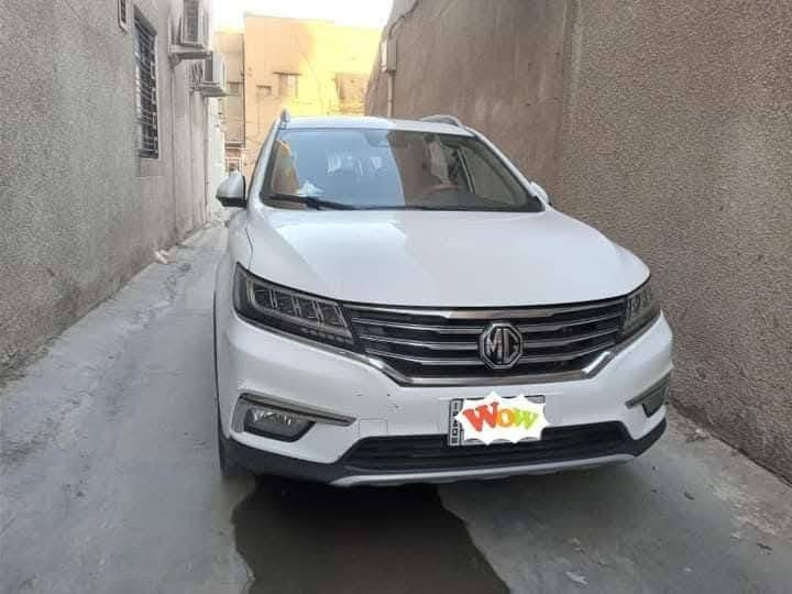 السلام عليكم
 سيارة نوع MG/RX5
موديل/2021
اللون/أبيض
السيارة ماشية 69700 كم
تاريخ شرائها مباشر(صفر) من شركة MG في 2022/4/22
 لايوجد فيها اي دعمة
 يوجد فيها ضمان صيانة المتبقي منه 2 سنة من اصل 6 سنوات
  السيارة جناي وليس بياع شراي.. موظف.. فقط من البيت الى الدائرة والعكس ونضيف شرط الفحص وتتاكد اي ضربه وصبغ قوي او حادث مبيها دواخلها بلادي برغي ممبدل منها نضيفه تجي شرط الفحص وين يعجبك واي مكان يعجبك وتبريدها ثلج رقمها بغداد ما عليها اي غرامات وتحويل مباشر ما بيها اي مشكله
سعرها170 وبيها مجال
***********
