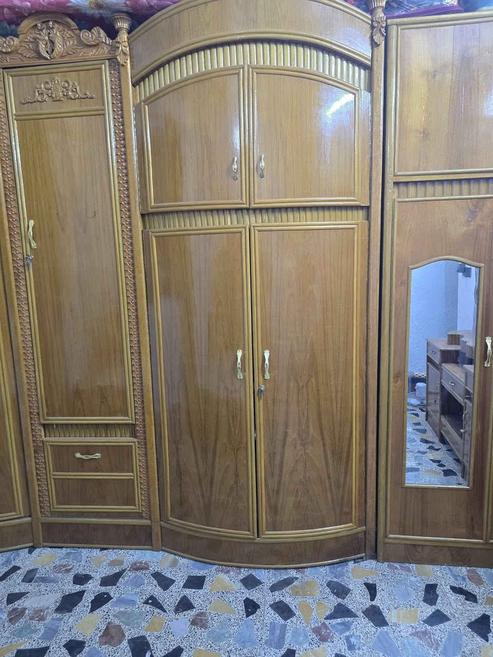 خرفت نوم صاج عراقية  نضيفة لعنوان بفداد *********** سعره ٧٠٠ وبيه مجال
