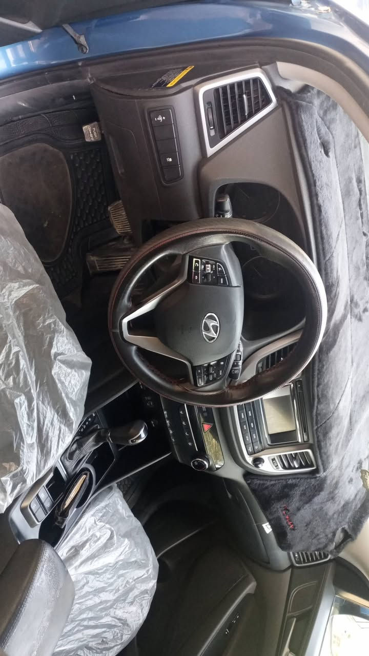 توسان موديل 16 امريكي بيها ثلاث قطع ومضح بالفيديو كافة التفاصيل 
المواصفات/كشن كهربائي 
تحكم سترين جهتين 
مانع انزلاق 
العنوان بابل قضاء القاسم للاستفسار ***********
للعلم الرقم بي واتساب 
السعر133وبيها مجال حك الجيه
