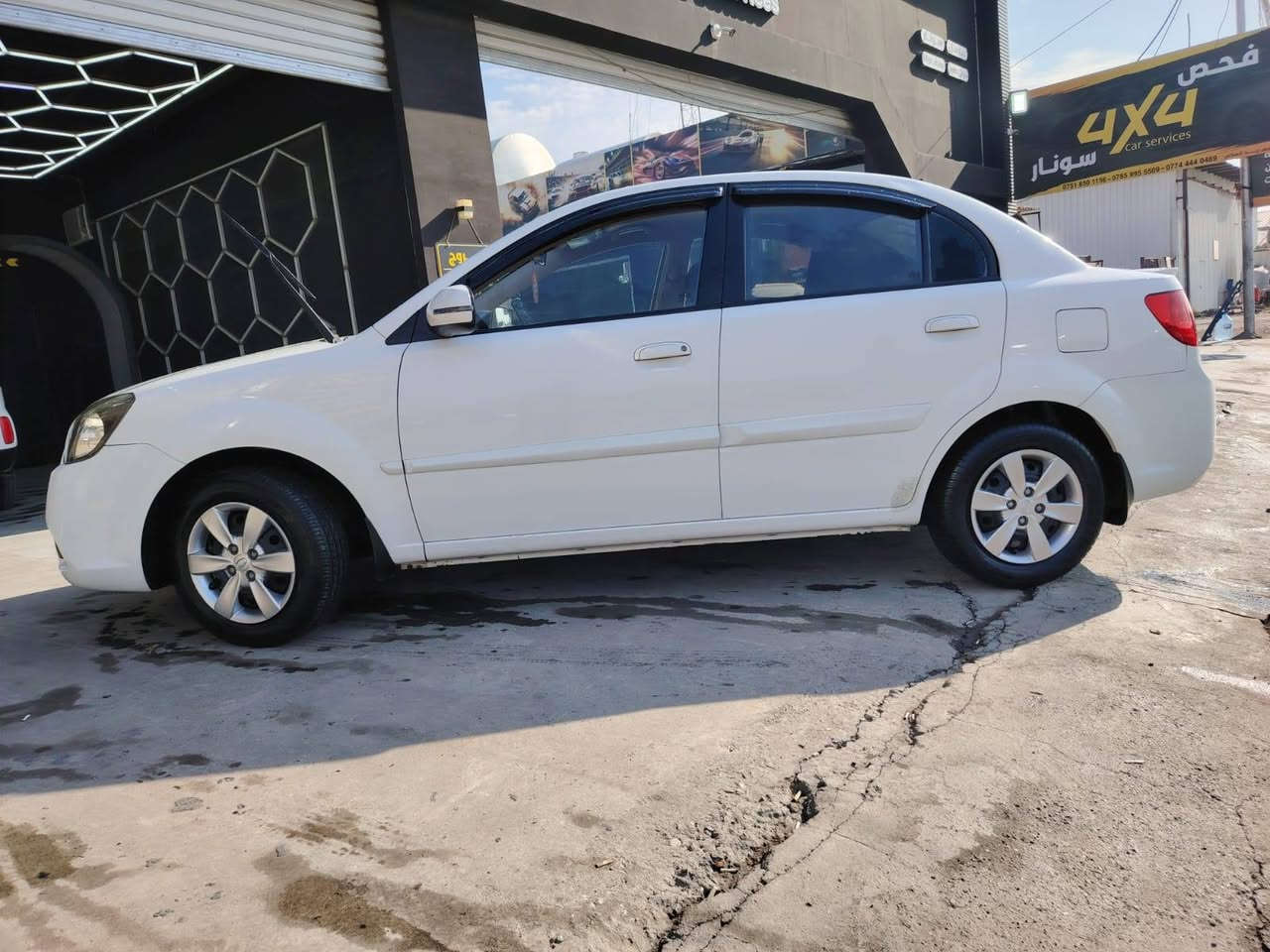 البيع
كية ريو موديل 2011 
رقم اربيل مسطرة #باسمي
سيارة بدون ضرر #جاهزة
#محرك 14
الهاتف *********** 
اسيا ***********
