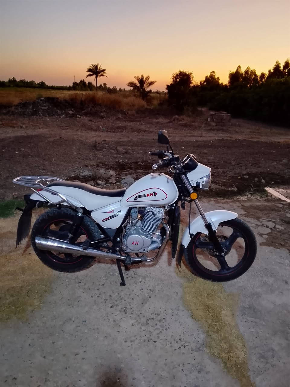 على بركة الله موطور موديل 20 دبل صالنصه للبيع السعر 1450  وبيه مجال قليل استفسار *********** والموشراي ليتعبني "
