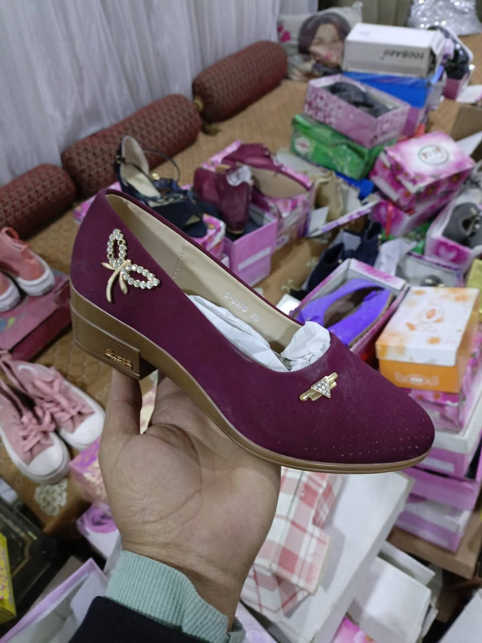 السلام عليكم
تصفيه بضاعه 175 قطعه كلها ستندر وبكراتينها قطع قويه وحلوه
بيع مستعجل بسعر مناسب مكاني نجف ***********
