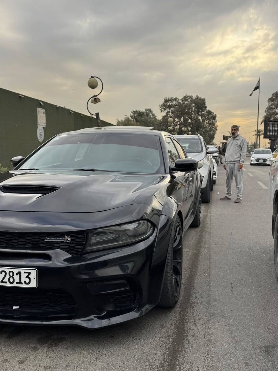 ٢٠٢١ دوج جارجر سكات باك٦٤٠٠ وايد بدي اصل رقم بغداد انكليزي
السياره فول موصفات 
-فتحه
-رادار جانبي
-حساسات
-كشنات كهرباء
-ستيرن كهرباء
-فجوج بريمبو ٦ بستم 
-تبريد وتدفئه كشنات
-مثبت سرعه
-تحديد مسار
-ويل كاب هيلكات اصلي
-سبير ويل كب 
-تخم تاير جديد
-دخول ذكي
-كشنات خزن + ستيرن
فول مواصفات عدى الرادار الامامي حادث السياره موضح بالصور فقط اللغد الايسر بي تصليح والايمن تصليح خفيف ضرر سانتيم فقط من الشاصي الايسر +تبديل البنيد والجاملغين الامامي اصليات وصبغ جاملغ خلفي ايمن وصبغ الدعاميه الخلفيه فقط السياره بأسمي سعر السياره ٢٥٥ وبيها مجال قليل مكاني بغداد المعلمين واتساب او اتصال ***********
