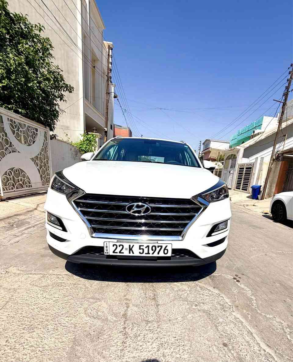 سلام عليكم توكسون 2020 شركة الگاصد باسمنا. 
مكفولة كفالة عامه عدا الجامرلغ الخلفي طرف السكن نصف صبغ
مواصفات فول عدا الفتحه. 
للاستفسار *********** 
السعر 200$. كركوك, العراق
