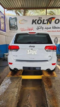 للبيع – جيب غراند شروكي Overland 2017 (رقم بغداد) الموديل: 2017 الفئة:...
