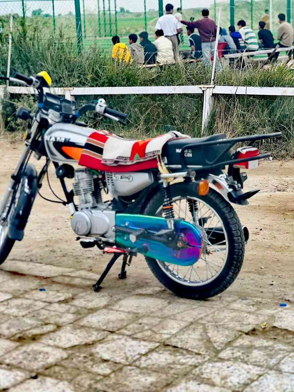 سلام عليكم شباب دراجه البيع نامه شلامجه اورق كامله السعر خاص
رقم الهاتف ***********
