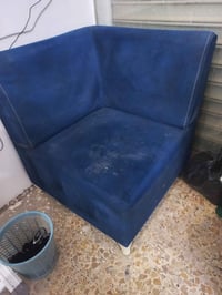 زاوية • ديوان نيلي • ميز