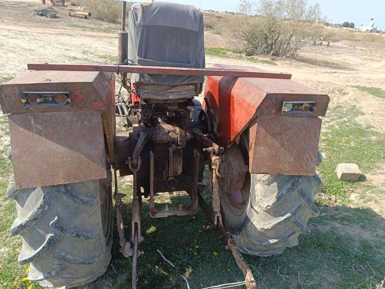 سلام عليكم  عنتر للبيع شغالة نگره سلف السعر 2ونص وبيه مجال
العنوان ذي قار قضاء الفجر ***********/***********
