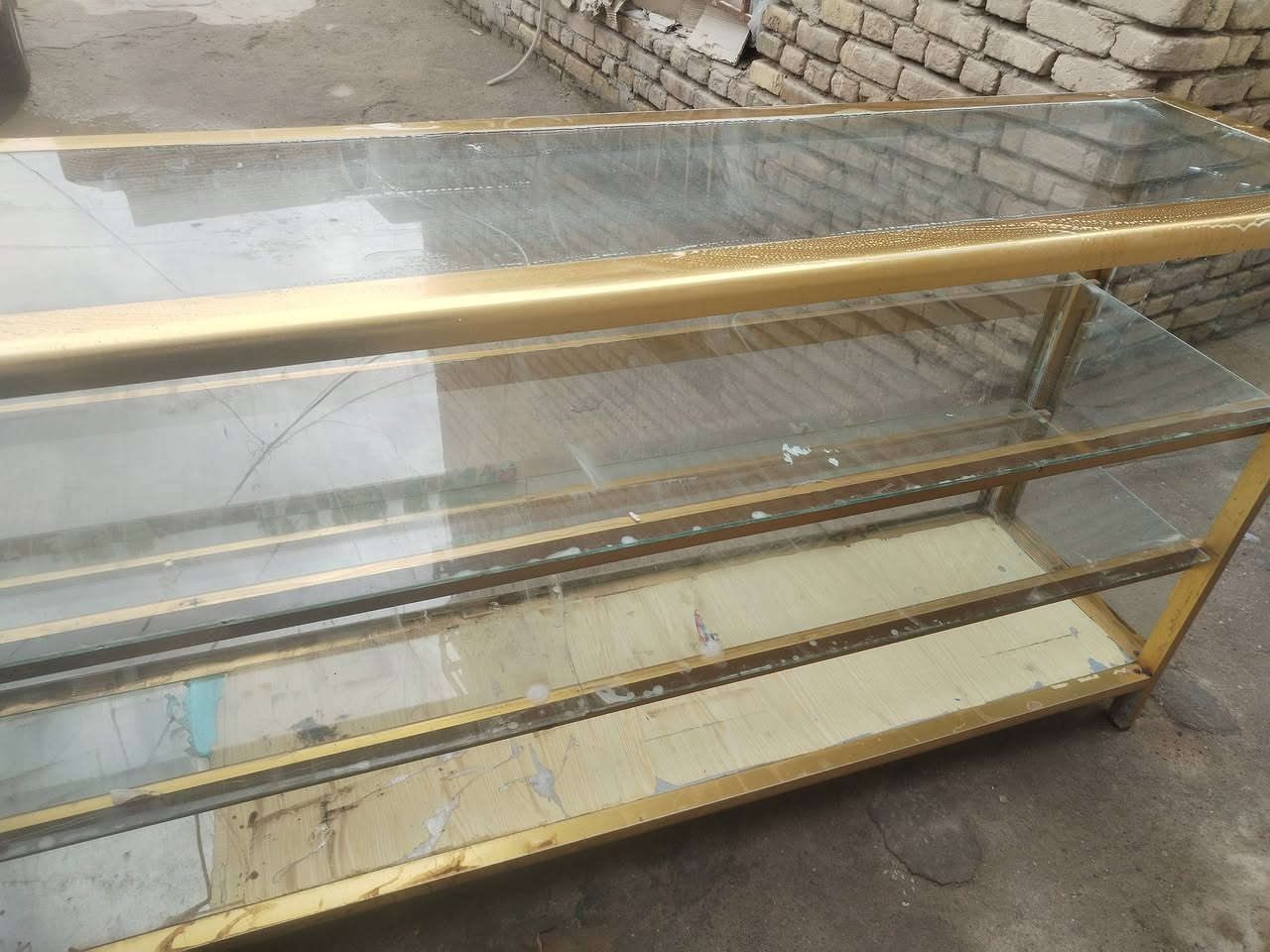 سلام عليكم عندي هاذ المعرض مال محل الطول مترتين جديد ما تواجد عله الفيس هاذ رقمي
***********
