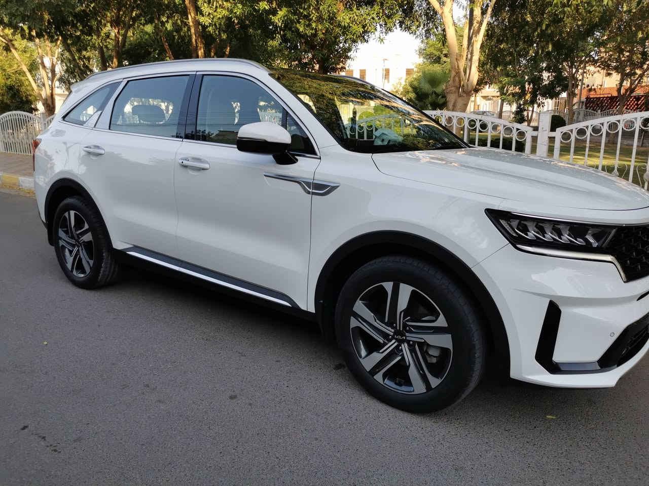 سورنتو 2023 ( خـليـجـي )
فول فول مواصفات بصمة بارنوما 
السيارة رقم اربيل باسمي
لسيارة كفالة عامة من كلشي 
ماشية44 الف سعر 305 بيه مجال
السيارة خاضعة لضمان شركة نم 
مواصفات السيارة
1.بصمة
2.بانوراما
3.حساس امامي خلفي 
4.ويل كب حجم 19عدد5
6.اشاير بالمري
7.كروز سرعة
8.تحكم ستيرن
9.مري شفط
10.سايد بريك بصمة
11.بك لايت لد
12.نضام ترحيب
13.محرك 6 سلندر 3.500
18.شاحن لاسلكي
19.كير ماوس
20.اريل نفكيشن
21.كشنات تغليف جلد اصلي
22.مقاعد عدد 7
23.ثلاث قطع تبريد
25.يدات كروم
26.درايف مود اربع وضعيات للقيادة
27.بصمة ابواب
28.كشن السائق والراكب كهرباء
29.السبير المقدس مانازل 
30.كامرة دوارة
31.لد نهاري
34.مانع انزلاق
35.اوتو هولد
36.شاشة متصلة
37.تبريد بيانو لمس
38.انارة محيطية
39.جنطة كهرباء 
40. تبريد منفصلة
عنوان الانبار الرمادي
رقم صاحب سيارة ***********
