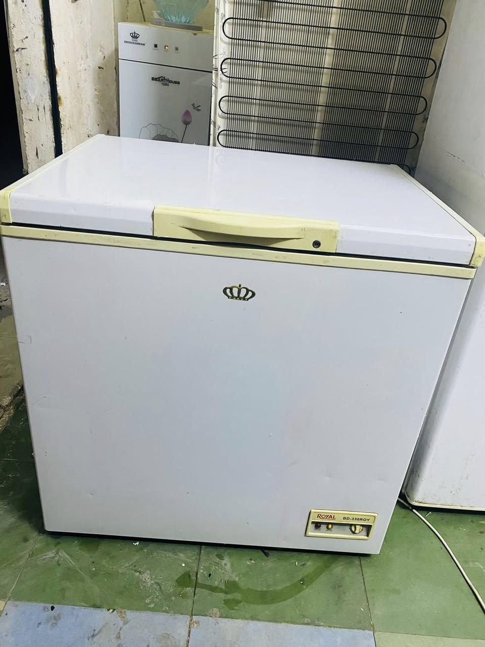 إسلام عليكم مجمدة شغالة بشرط كل عيب مابيها تجميد فول بلادي مامصلحه ماطور مامفتوح نظافة 97٪؜ السعر 90 الشراي يتصل على رقم ***********
