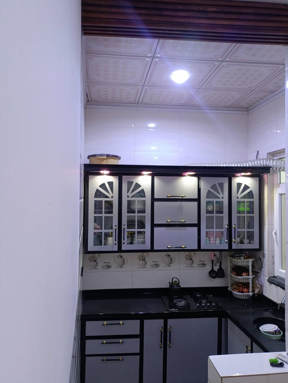 للبيع بيت 50 م في البوبيات  عمود99  مع الاثاث السعر 82 مليون الاستفسار ***********
