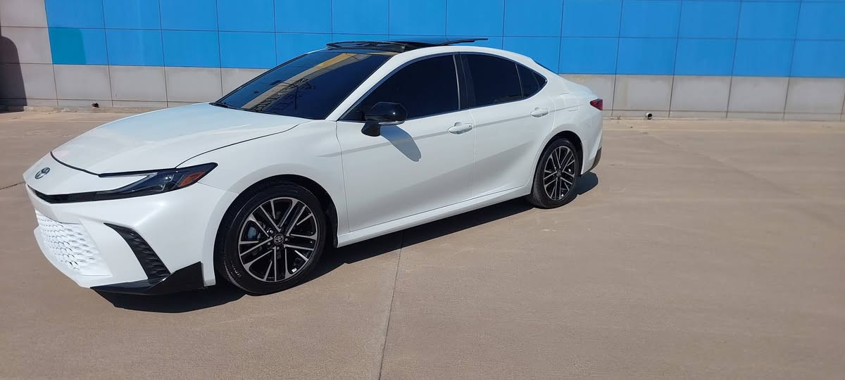 تویتا کامیری 2025 xle
قەپات مواسەفات 
هایبرید 
بەسمە 
شغال 
شاشە گەورە 
پێش و پشت رادار 
نەنینوک رادار 
کوشن چلد 
کوشن گەرم 
وایەر لێس جارجەر 
پانوراما 
کوشن هیتەر 
کوشن جلد 
لێدران 
3 پارجە بۆیاغ 
ئێرباگ شان و سوکان سیستەم 
ژمارە کاتی 3مانگ 
نرخی  263 وەرەقە 
شوێن هەولێر 
***********
*********** أربيل, العراق
