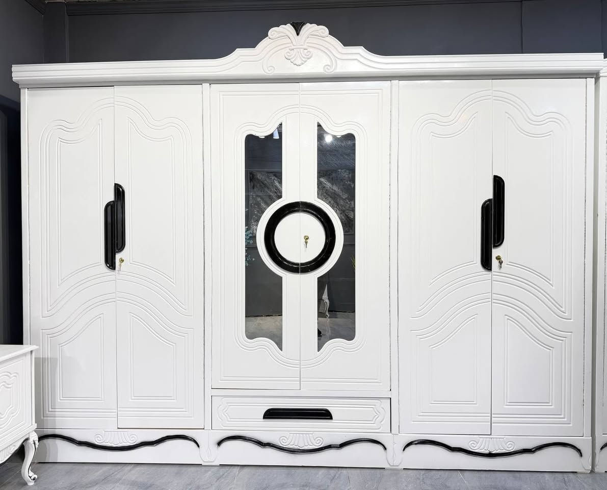 🔅تفاصيل الغرفة المرمري  ....

خارج ٤ملم ام دي اف 🔺
وداخل معاكس ٣ملم 
صبغ حراري  درجة اولى 

عدد القطع  ٧ قطع 😍
🔺1 //جرباية  قياس  ١٦٠ × ٢٠٠ 
🔺//ميز جانبي ايسر قياس ٥٠
🔺2// وميز  جانبي  قياس ٥٠
🔺3// زاوية ارتفاع مترين عرض ٨٠
🔺4// وميز بلازمه  
🔺5//وميز مراية ارتفاع مترين عرض ١٢٠
🔺6// وكنتور ٦ باب  ارتفاع مترين و١٥ طول ٣ متر و١٥

القطعه الثامنة حسب الطلب شازلون
سعرها ٥٠ الف ❤️

(توصيل مجاني مركز بغداد )
التوصيل يشمل الشد مجاني 🔥
(اطراف ٥٠)
باقي المحافضات حسب البعد
شازلون سعرها ٥٠ الف
شازلون مخزن ٧٥


**إذا كنت صاحب هذا الإعلان وتريد حذفه لأي سبب، رجاءا أرسل رسالة إلى الدعم الفني**