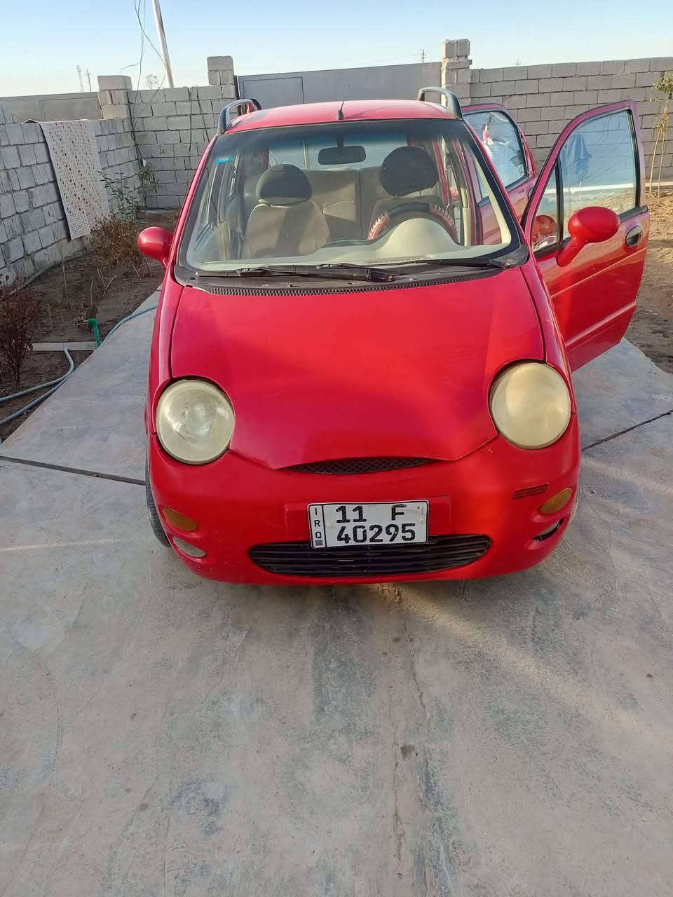 السلام عليكم
للبيع كيو كيو موديل 2012  رقم بغداد انكليزي تحويل مباشر مكينه كير اوتو تخم تايرات تبريد شغال كهربايات كلها شغاله 
السعر ٣٥ وبيها مجال الطيبين
المكان صلاح الدين
الاستفسار ***********
