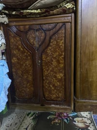 خزائن • للبيع • عرض