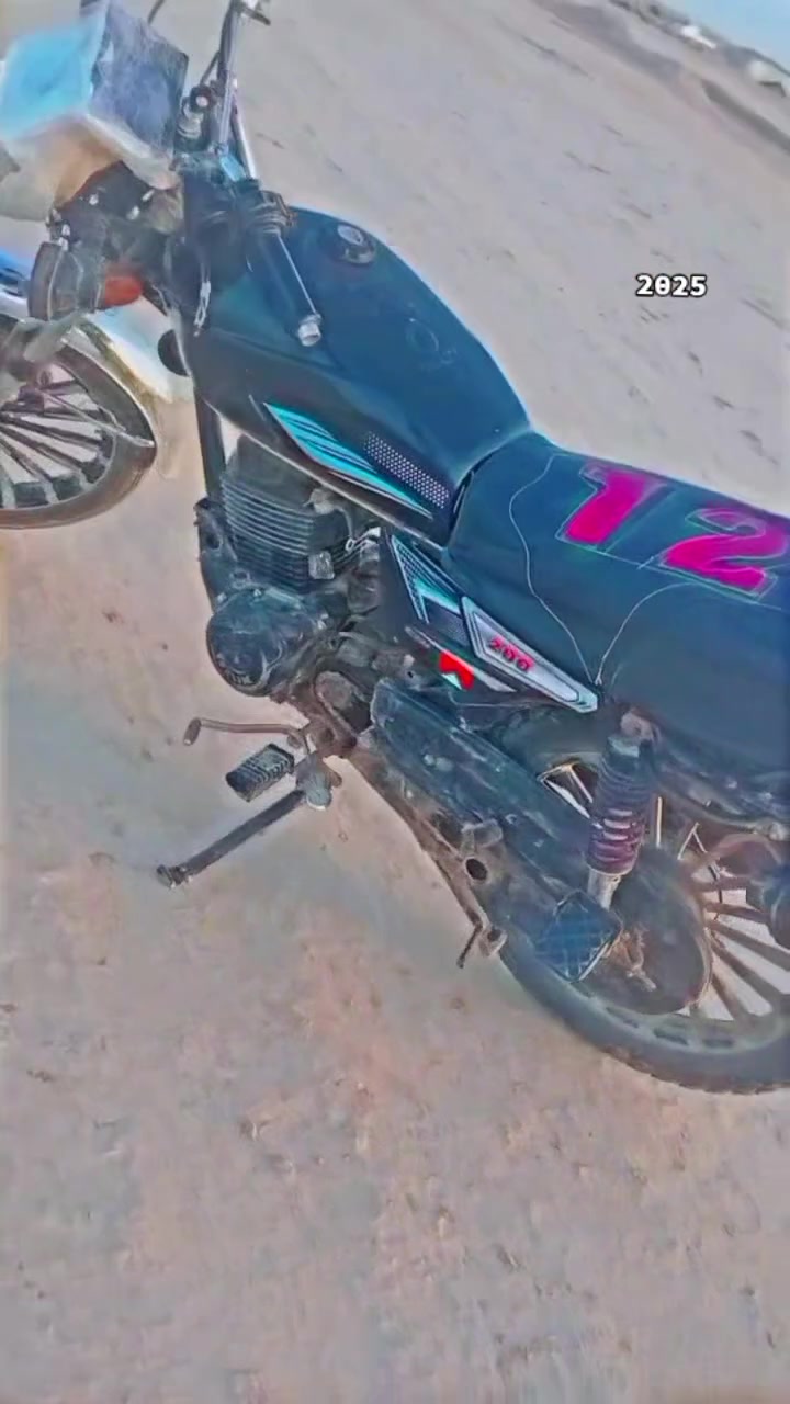 سلام عليكم دراجه للبيع موديل 2025 سونك محرك 200cc المكان واسط صويره/اتصال ع رقم ***********
