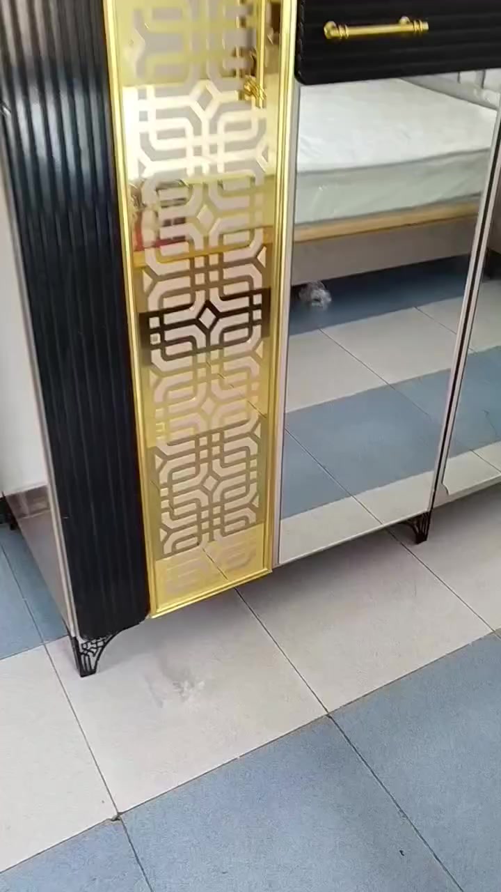 #مفروشات #الاطلال
#المبيع #جمله 
تم التسليم تشوف ع وجها الخير يارب 
غرفه نوم ميلامين نوع اول مقاس خزنه مترين ٦٠سم 

#العرض الاقوى فيه #سوريا،،💥💥💥💥

🔴🔴شحن الى كافه #محافظات السوريه 🔴🔴

#ادلب #سرمدا  #الدانا #جسرالشغور #دركوش #سلقين
#كللي #معره مصرين #جبل الزويه
#عفرين #عزاز #مارع #جنديرس
#حلب. #طرطوس  #حلب #حماه #حمص #دمشق #حمص 
#عزاز #عفرين #منبج #الادقيه 

تفصيل حسب الطلب 

مفروشات الاطلال البيع غرف نوم مستعملة 

بادارة..ابو روان✨📱✨ 994407710027+📱📱📱
،
ابو محمد ✨📱✨0932356007📱📱

الربط عبر مجموعة واتس اب https://chat.whatsapp.com/KSC41wqdd8wIk6DpJ7o5xf  

الربط صفحتنا عبر فيس بوك
https://www.facebook.com/profile.php?id=100064315869600&mibextid=ZbWKwL.

ادخل ع قناه ع يتيوب 🙌🙌مفروشات الاطلال 🙌🙌

#مفروشات_الاطلال_عنوان_الفخامة_والتمييز_

العنوان الدانا ع طريق دير حسان شمالي مفرق شارع ٢٢ ١٠٠ متر مفروشات الاطلال.


**إذا كنت صاحب هذا الإعلان وتريد حذفه لأي سبب، رجاءا أرسل رسالة إلى الدعم الفني**