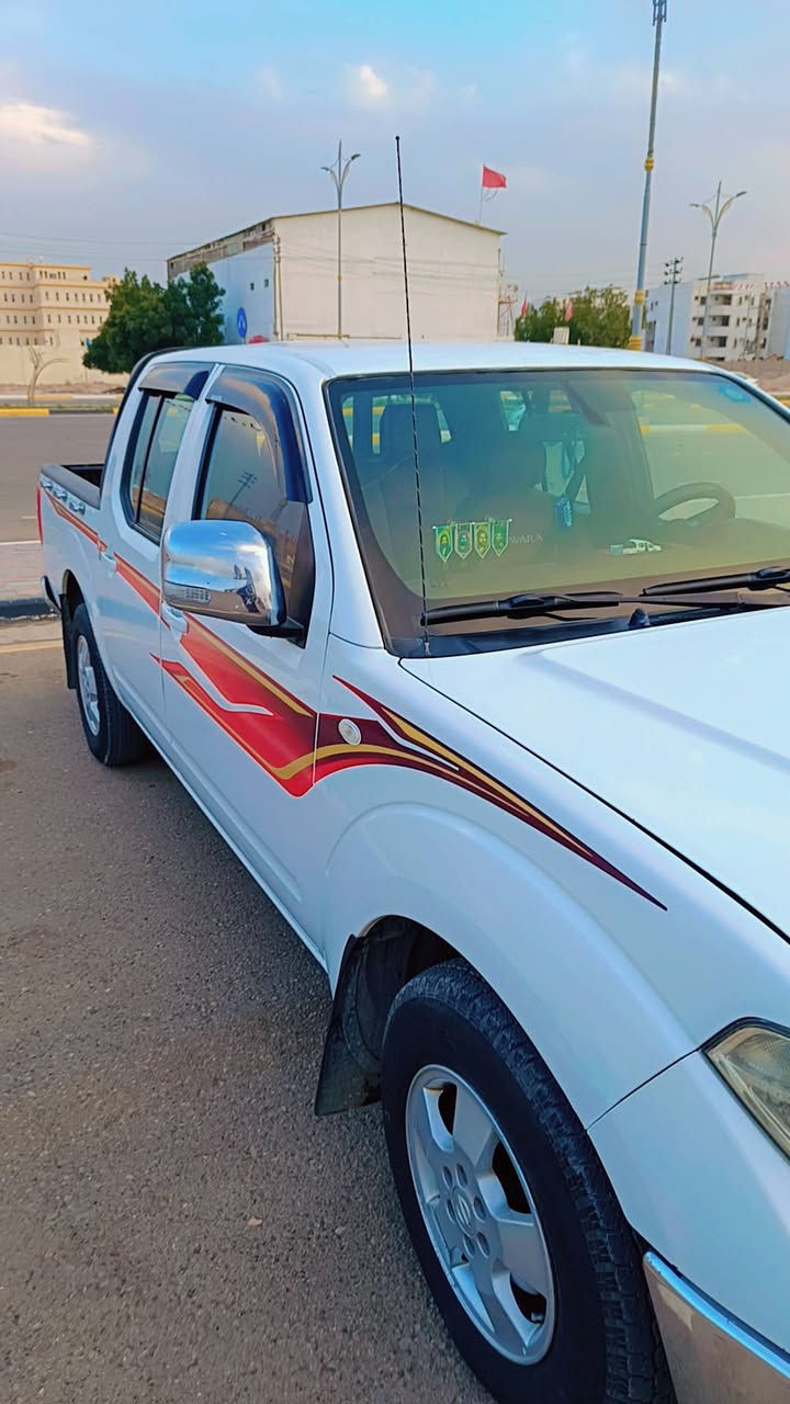 سلام عليكم نيفارا للبيع مديل 2013🧿
كير اوتماتيك ماكان السياره كربلاء حي الاطارات
 سنويه لحد ٢٠٢٨سياره خير من الله نضيفه كلش 🧿
السعر 130 وبيها مجال كلشي بيها شغال تخم تاير 
جديد نفس ماوضح بصوره ***********
رقم بغداد
