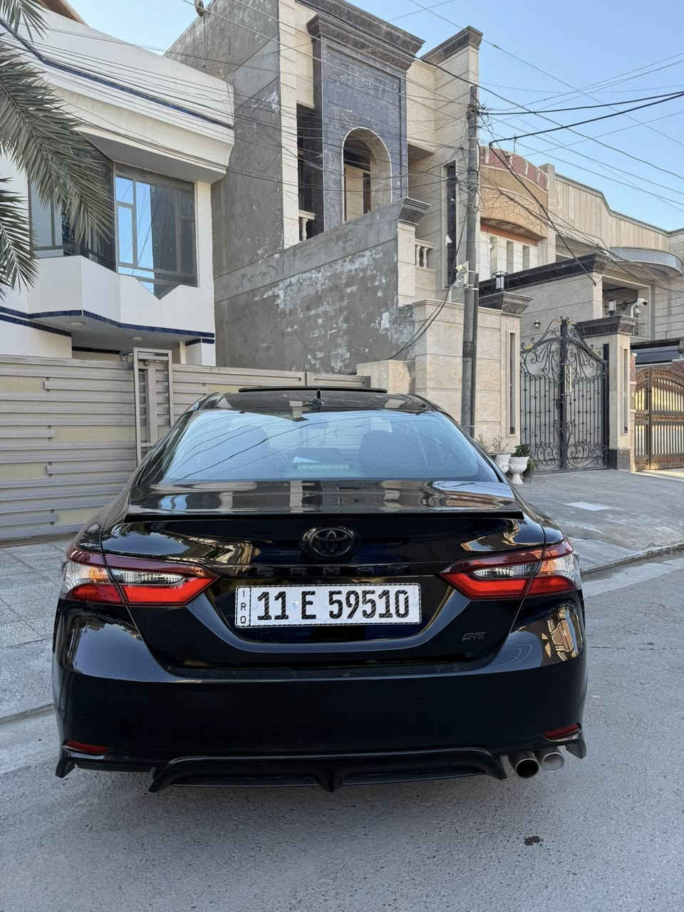 السلام عليكم
للبيع كامري بانزين فقط 2023 se plus night shade
السياره ماشيه 42
فول مواصفات
فتحه سقف بصمه شاشه جبيره تدفئه كشنات تدفئه ستيرن نقطه عمياء رادارات شاحن وايرليس تبريد قطعتين امامي وخلفي واليعرف بالفول يعرف شداحجي 
السياره حادثها جاملغ عكس السايق وربع البنيد صبغ فقط بدون ايرباااك 
مكاني بغداد 
***********
