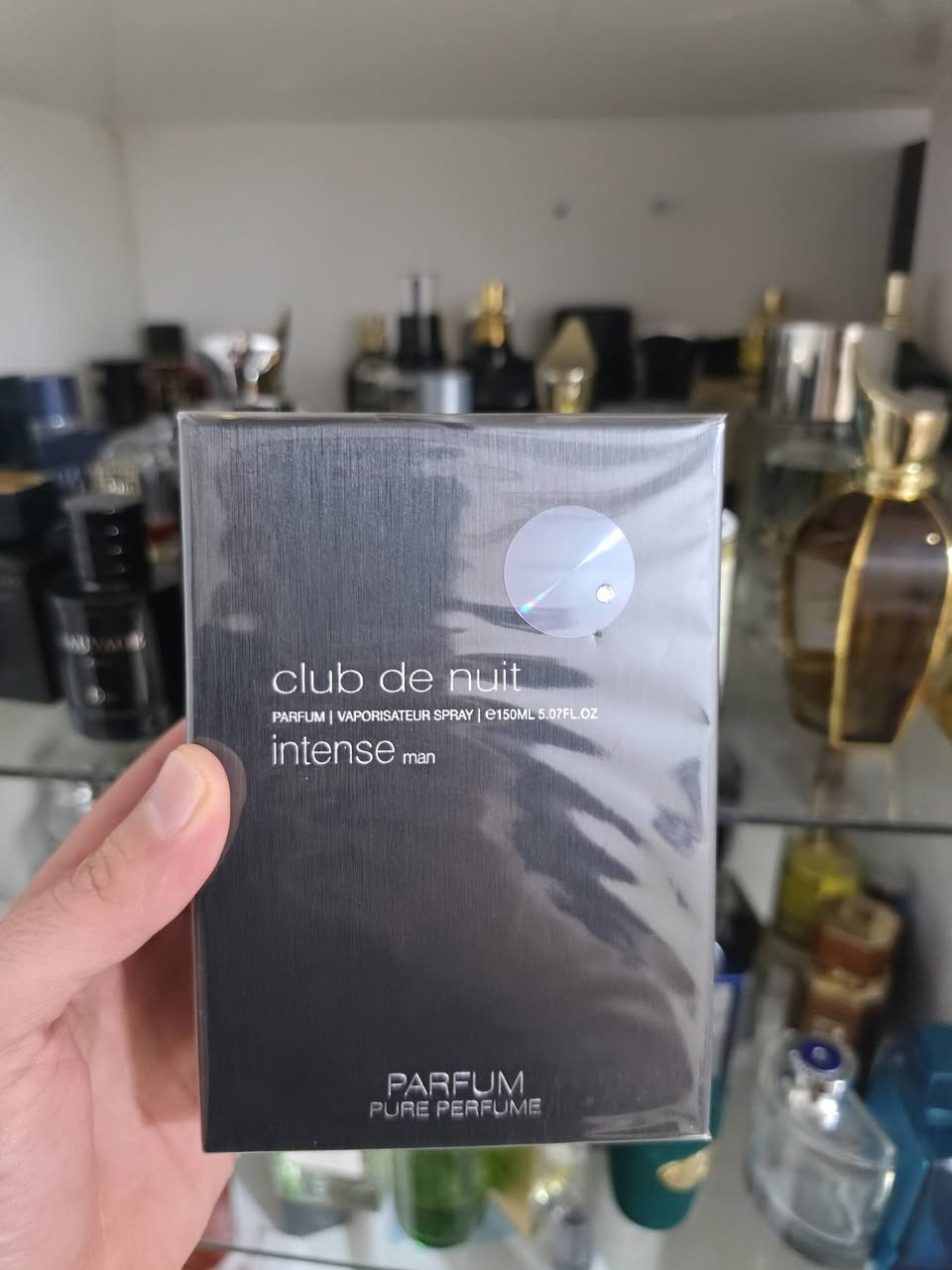 مرحبا يا عشاق العطور،
باقي عندي قطعة وحدة بس من كل عطر من هاي الموديلات (كبس أصلي)، وجايبها لكم بأسعار كلش مناسبة للبيع:

​Afnan - 9 PM

​Afnan - Supremacy Collector's Edition

​Lattafa - Maahir Legacy

​Al Haramain - Amber Oud Gold Edition

​Armaf - Club de Nuit Intense Man (Parfum / Pure Perfume - 150ml)

​الكمية محدودة جداً، للي حاب يطلب يراسلني على الخاص.


**إذا كنت صاحب هذا الإعلان وتريد حذفه لأي سبب، رجاءا أرسل رسالة إلى الدعم الفني**
