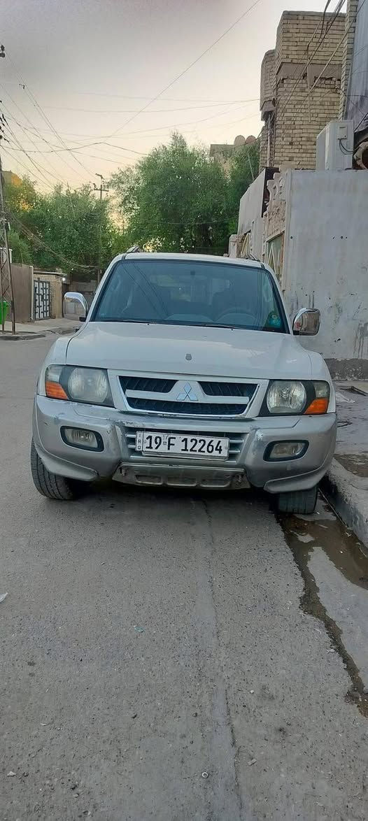 السلام عليكم باجيرو موديل 2001كفاله عامه سياره خيرمن الله بيهه طخه بسيطه ومعدله ع بارد 75وبيهه مجال الاستفساار***********
