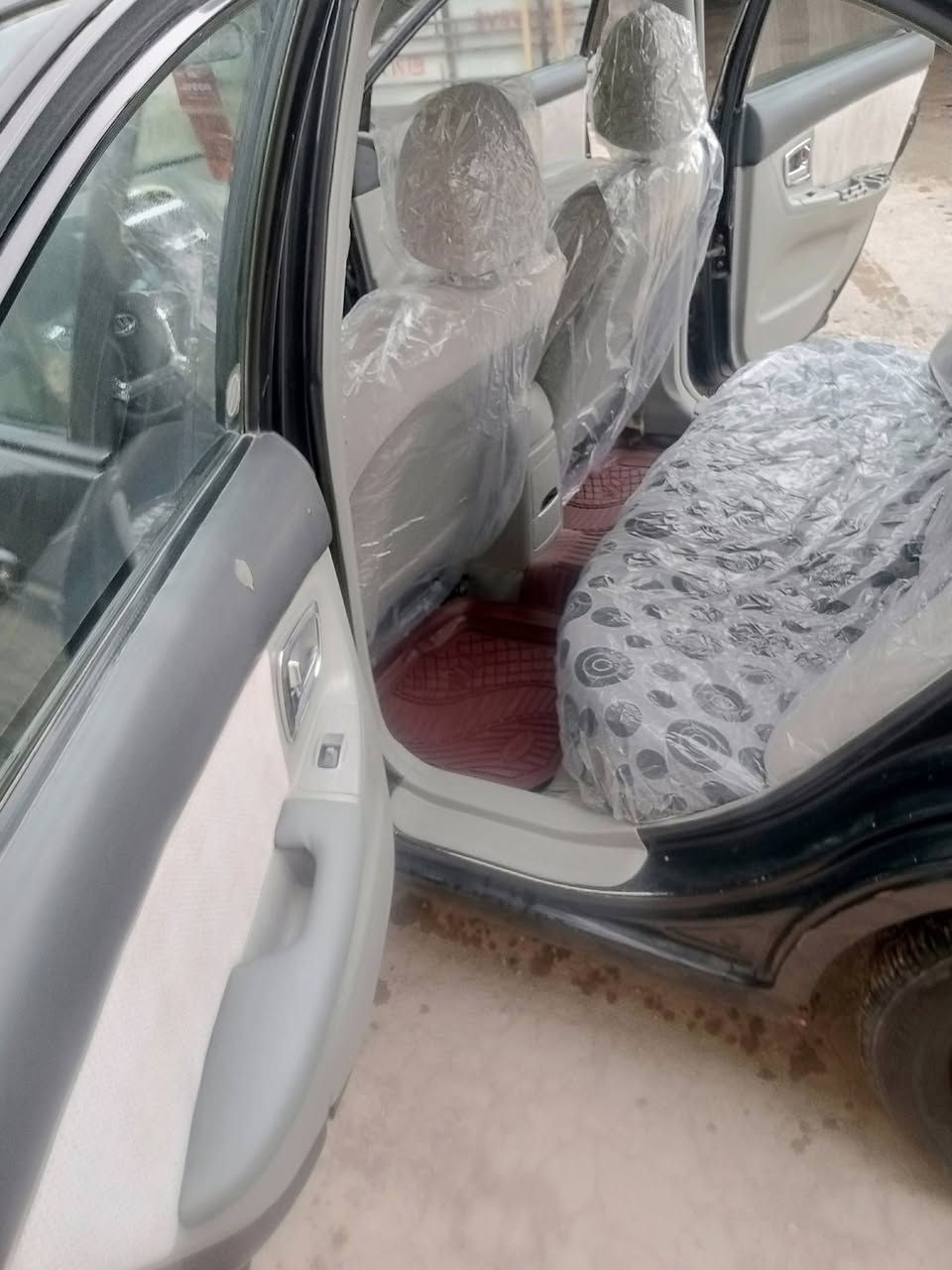 السلام عليكم...
سبكترا 2007 مكينه كير خير من الله 
حادثهه جاملغ خلفي مصبوغه حزام 
رقم بغداد 
مكان السياره مسيب
للتواصل***********
السعر77 وبيه ومجال
