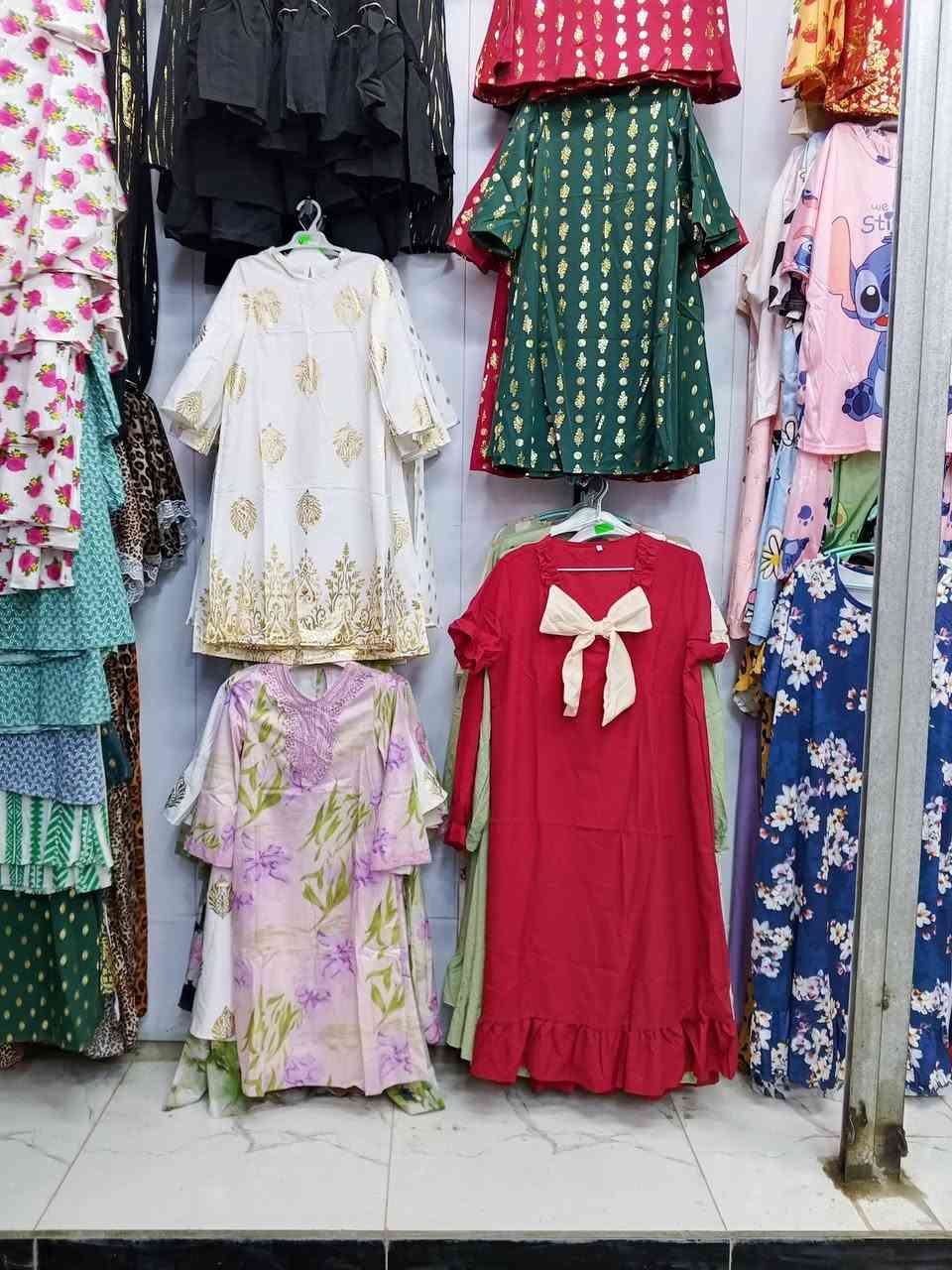 اللهم صل على محمد وال محمد 🦋✨💫قطع متوفره داخل المحل 
للحجز واتساب او ماسنجر 
***********
