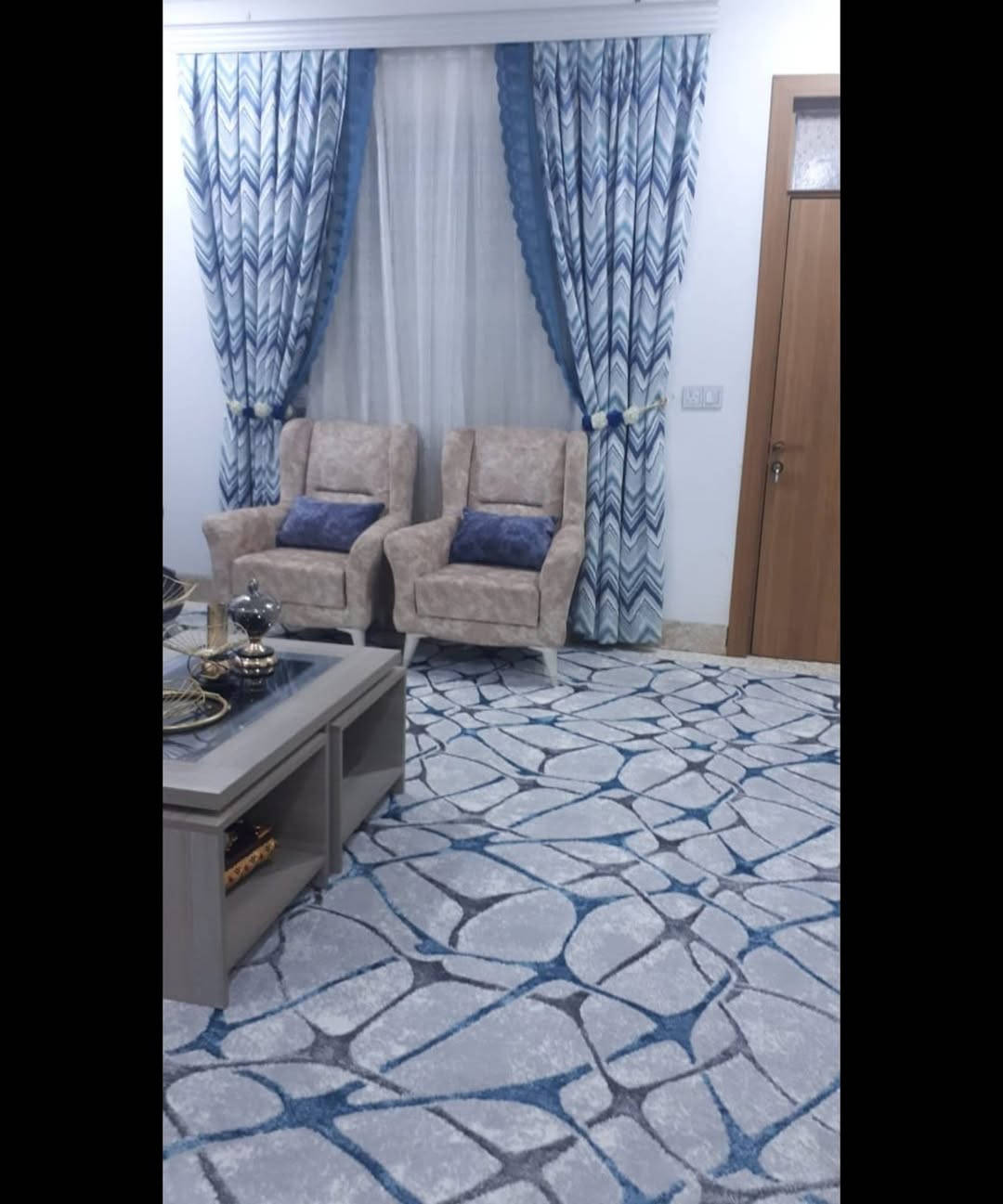 السلام عليكم 

عندي هذا الطخم اخذته بوقتها ب١٠ ورقات والله العظيم بس حاليا اريد ابيعه بسبب ضيق المساحه 
(( سعره ٥٠٠ الف ))
العنوان القادسيه الثانيه


**إذا كنت صاحب هذا الإعلان وتريد حذفه لأي سبب، رجاءا أرسل رسالة إلى الدعم الفني**