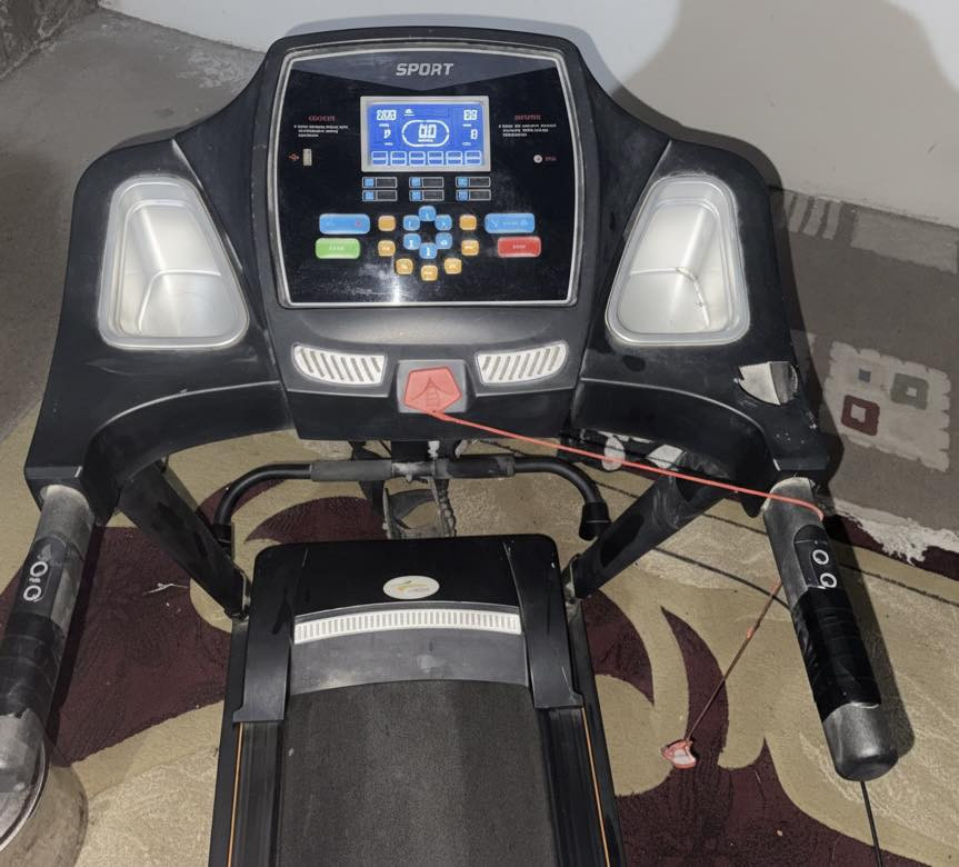 مستجعل على بيعته
جهاز جري sport 

قدرة تحمل 130 كيلو
بي جك

بي سماعات 

بي ثنين دمبلص

دبل ماطور صعود جبلي

بي نظام aux

نحاس اصلي

يحتوي هزاز بطن

وكالة فنون سبورت

شاشة الكترونية

سعره ب٢٢٥ وبي مجال والقران الجديد مالته بـ٤٨٠ 

***********
