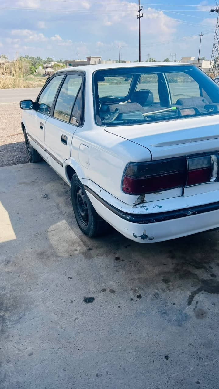 السلام عليكم كورلا يسره بلادي ياباني موديل ٩٢ رقم بغداد بسمي سياره مكفوله من الدعم والكلب والخياس 
كير عادي سنويه لل ٣١
السعر ٤٥
***********
***********
