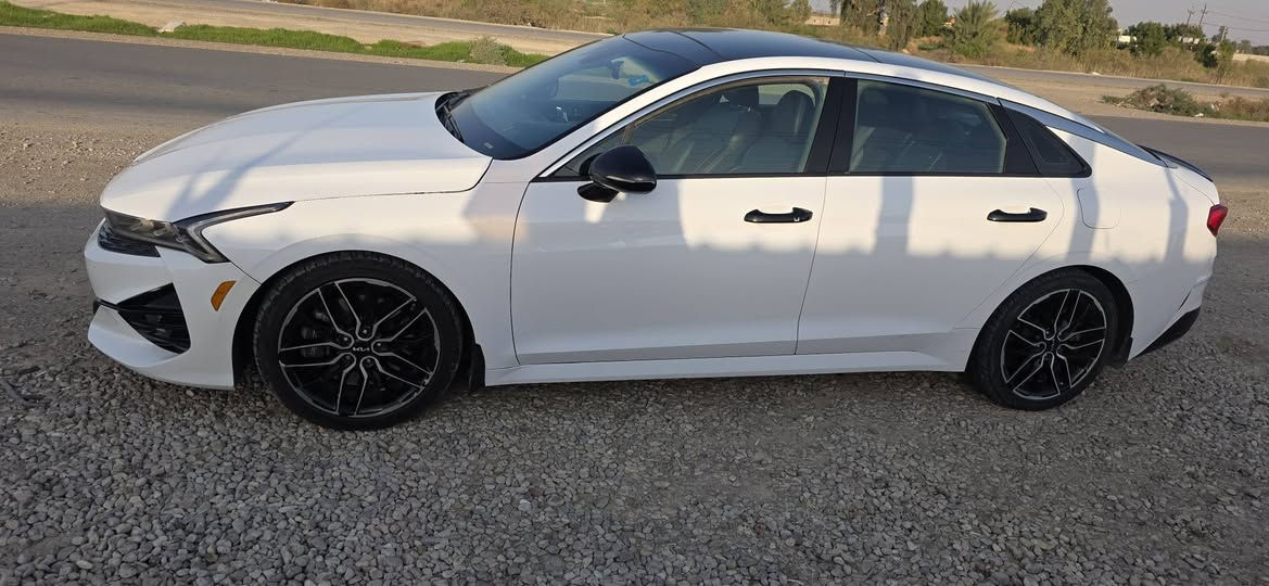 السلام عليكم K5 GT للبيع اعلى فئة 2500T كلين مكانها واسط ***********
