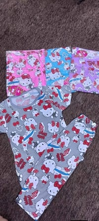 تراكات بناتي • عمر ٥-١٠ • قماش فالينه