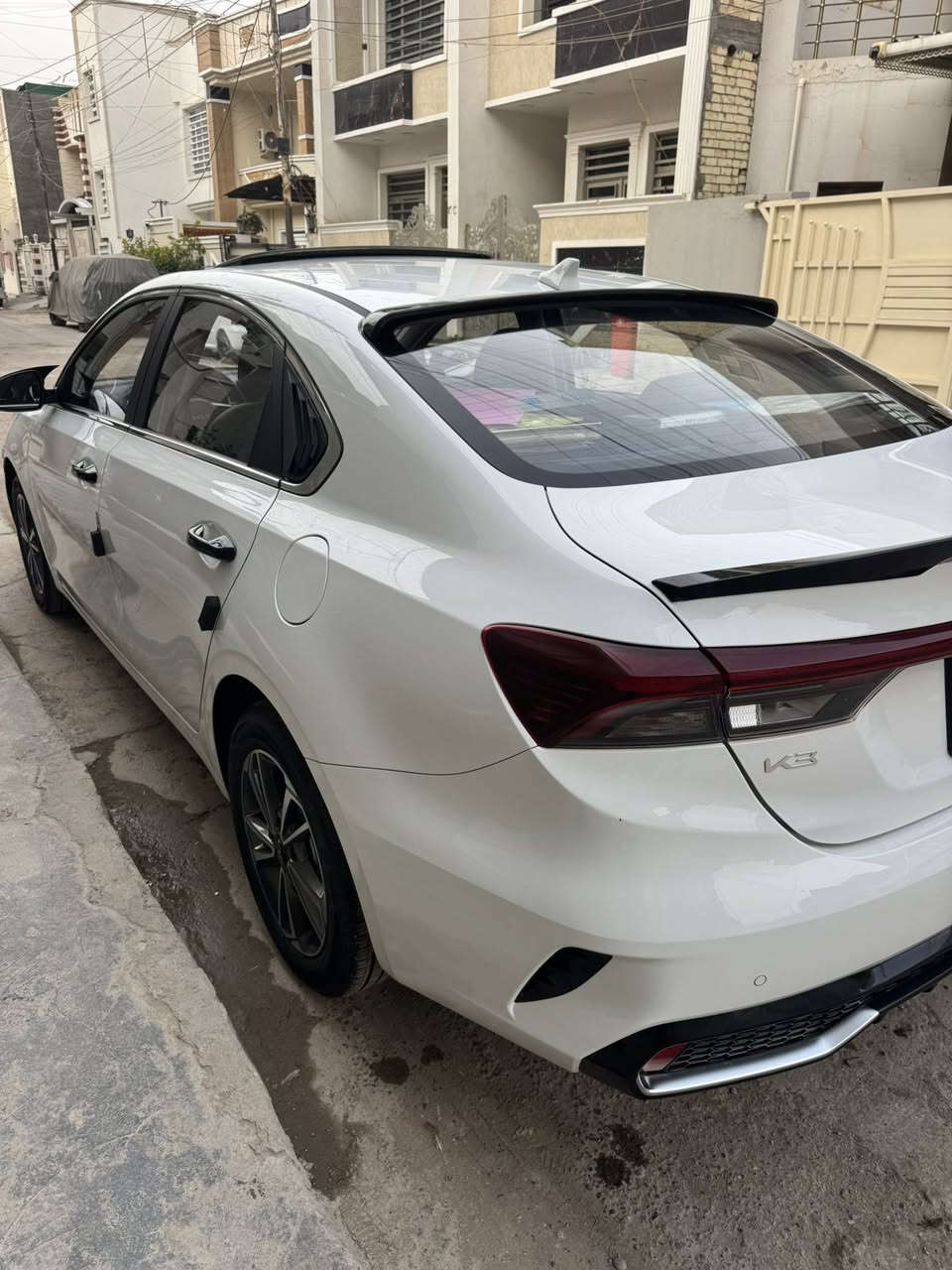 K3 موديل 2024
فول مواصفات ماشية 20 الف
مكفولة من كلشي السعر 140 وبيهة مجال
 مكاني بغداد بحي الجهاد وهذا رقمي 
***********
