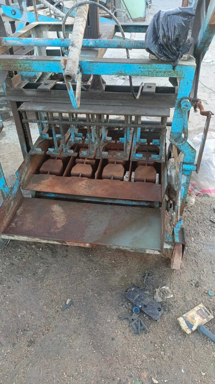 سلام عليكم  مكاين ابلوك البيع ناعمه وجبيره مستخدم العنوان بصره اتصال***********
