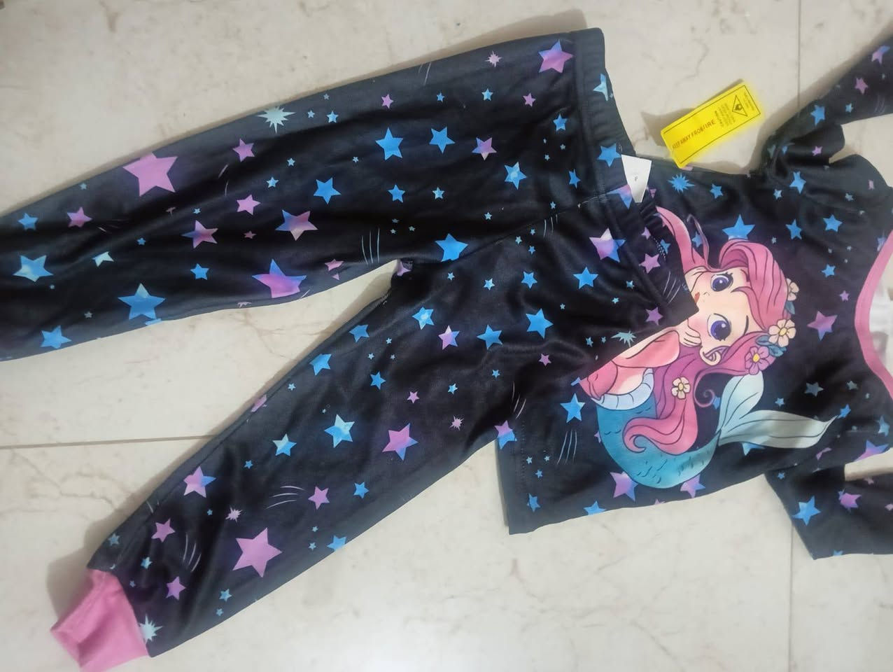 متوفر شلعه ملابس شي أن 25 قطعه ب 50 الف الي تفيده يرسلني


**إذا كنت صاحب هذا الإعلان وتريد حذفه لأي سبب، رجاءا أرسل رسالة إلى الدعم الفني**