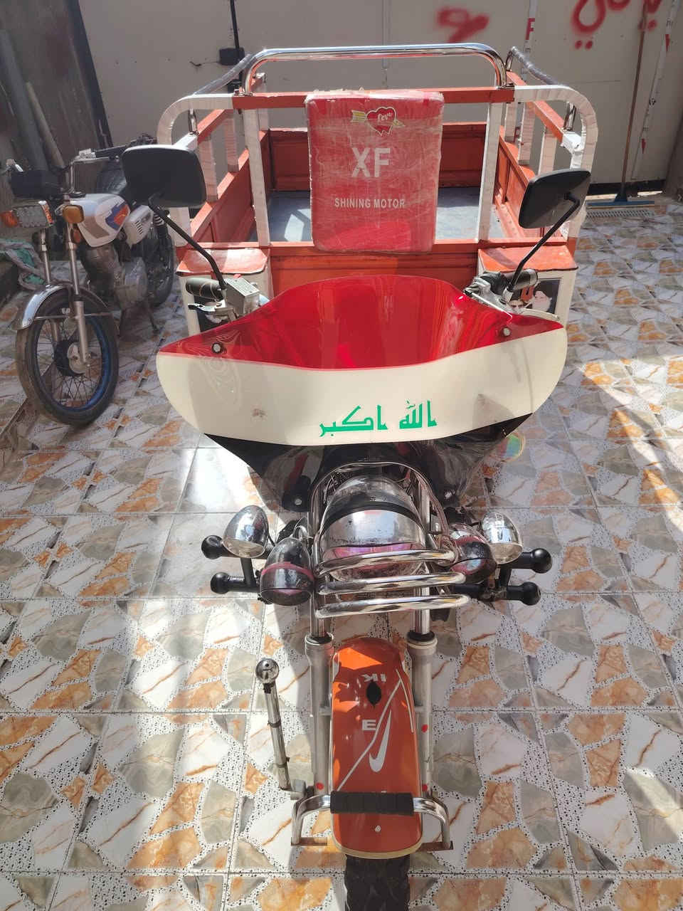 السلام عليكم ستوته أوراق اصولي ستوته جاهزه مانقصها اي شي من بدي شاصي مكينه حلوه مبدل بيها فقط اكلجات ستوته تخبل سعر 1300 وبيها مجال قليل مكان بصره كرمه علي رقم ***********
